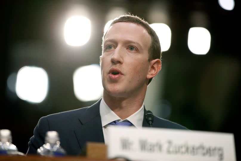 Mark Zuckerberg, PDG de Facebook, témoigne devant le Congrès américain de l'utilisation des données de Facebook pour cibler les électeurs américains lors de l'élection de 2016