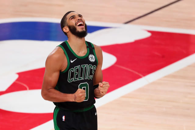 Jayson Tatum banks in 3-point game-winner to open Celtics season