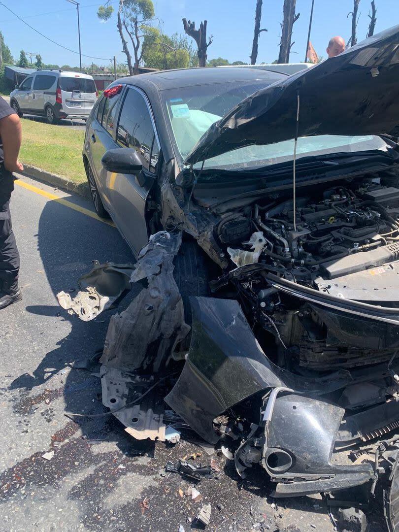 Así quedó el auto de Ricardo Bochini