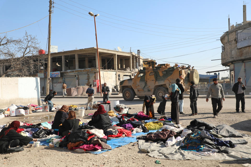 Türkische Militärpatrouille in der besetzten kurdischen Stadt Girê Sipî in Nordsyrien (Bild: Zein Al-Rifai/AFP)