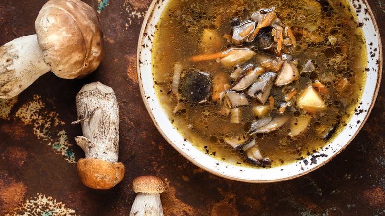 Golden mushroom soup