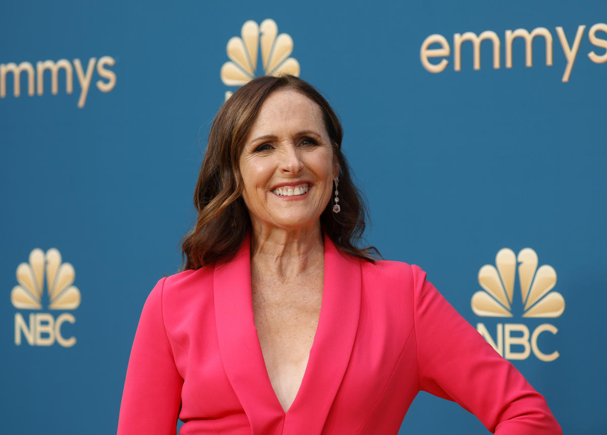 Where to Buy Molly Shannon's Favorite Motivational Water Bottle