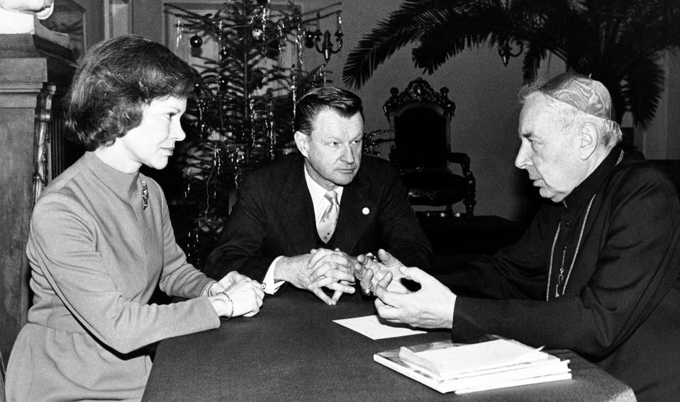 Zbigniew Brzezinski, first lady Rosalynn Carter and Cardinal Stefan Wyszyński meet on Dec. 30, 1977