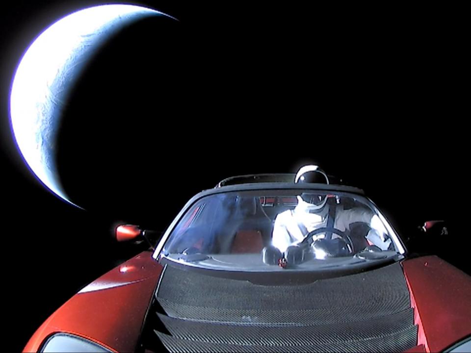 starman tesla roadsters mars