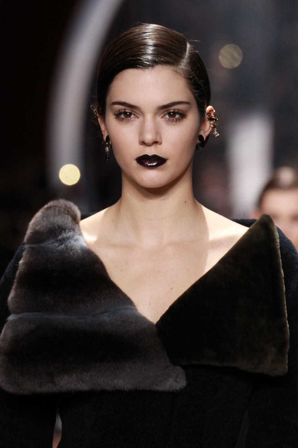 C’est elle notre star de cette Fashion Week, Kendall Jenner en fourrure pour son premier défilé Dior.