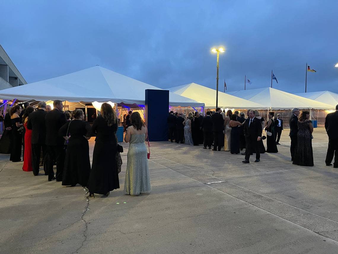 Hundreds of VIPs waited in long lines to get into the inaugural ball for Gov. Ron DeSantis on Tuesday. Guests were required to show a photo ID and go through a security checkpoint to get into the event.