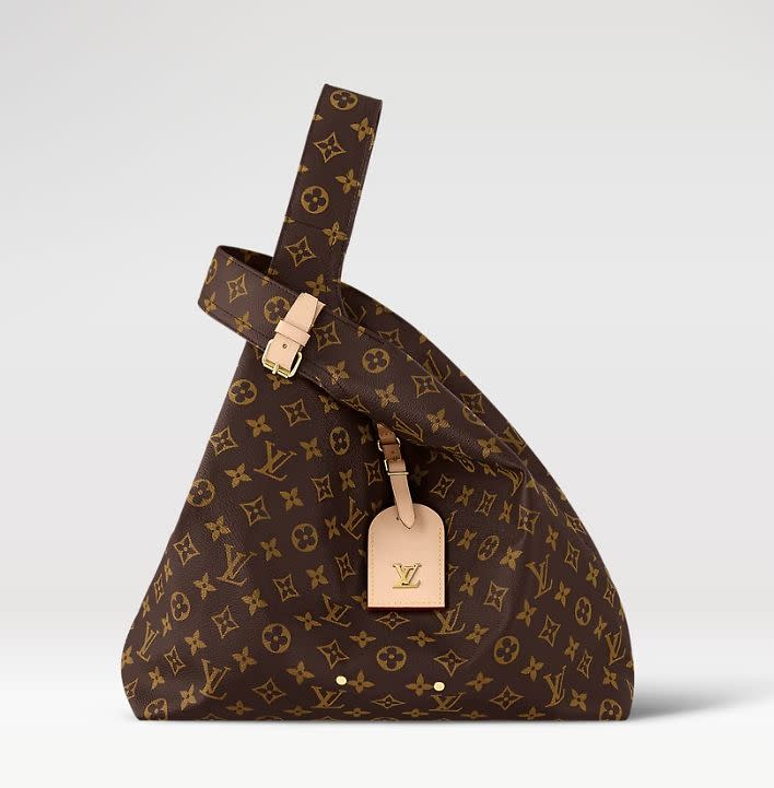 Louis Vuitton Atlantis GM Monogram印花提包，價格店洽【圖片來源：Louis Vuitton】