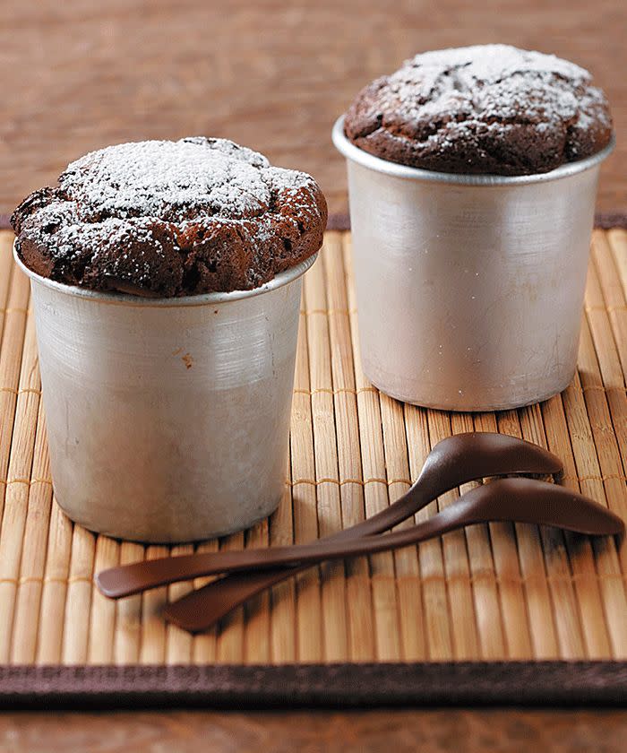 <p>Nutella soufflés</p>