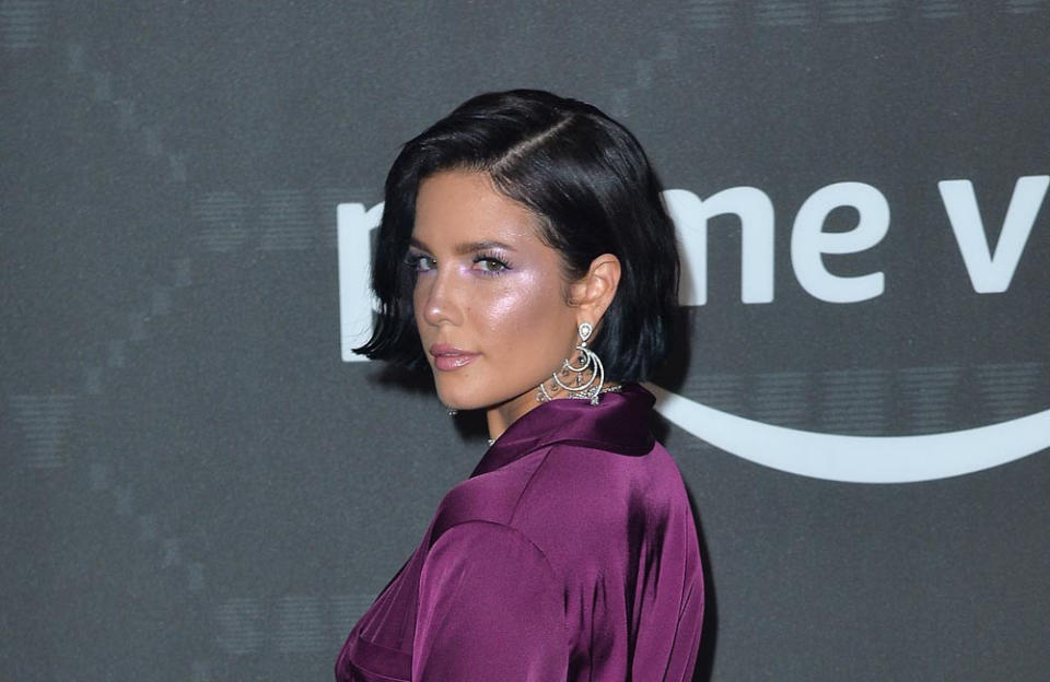 In March 2019, American singer Halsey, known for songs like ‘Colors’ and ‘New Americana’, added the words she/they to her Instagram bio. In a post, also on Instagram, she wrote: “For those asking RE: my updated Instagram bio, I am happy with either pronouns.”