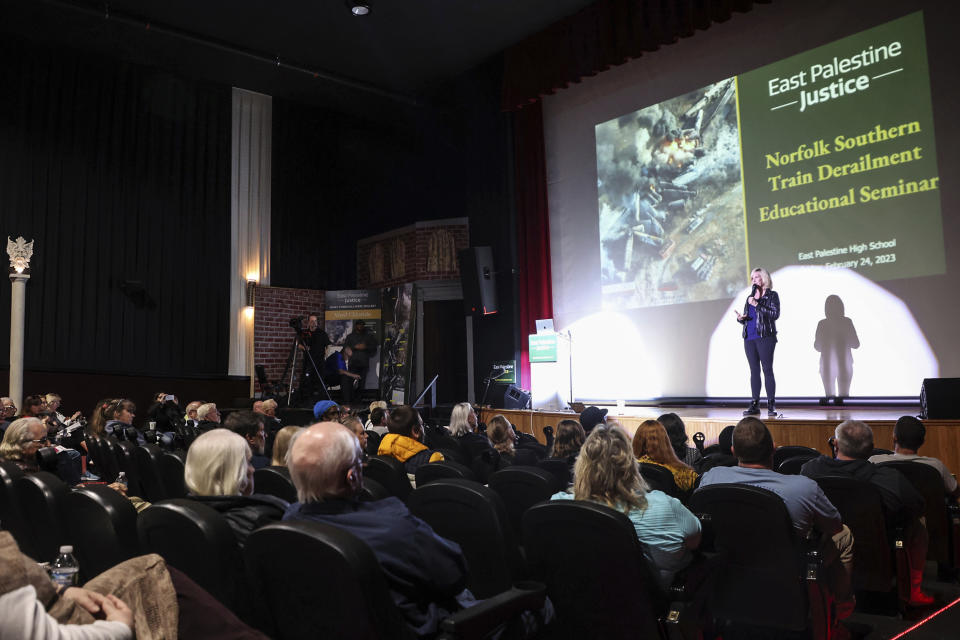 Erin Brockovich speaks at the East Palestine Justice Town Hall Meeting at the Columbiana Cultural Collective in East Palestine, Ohio on March 2, 2023. (mpi34/MediaPunch/IPx)