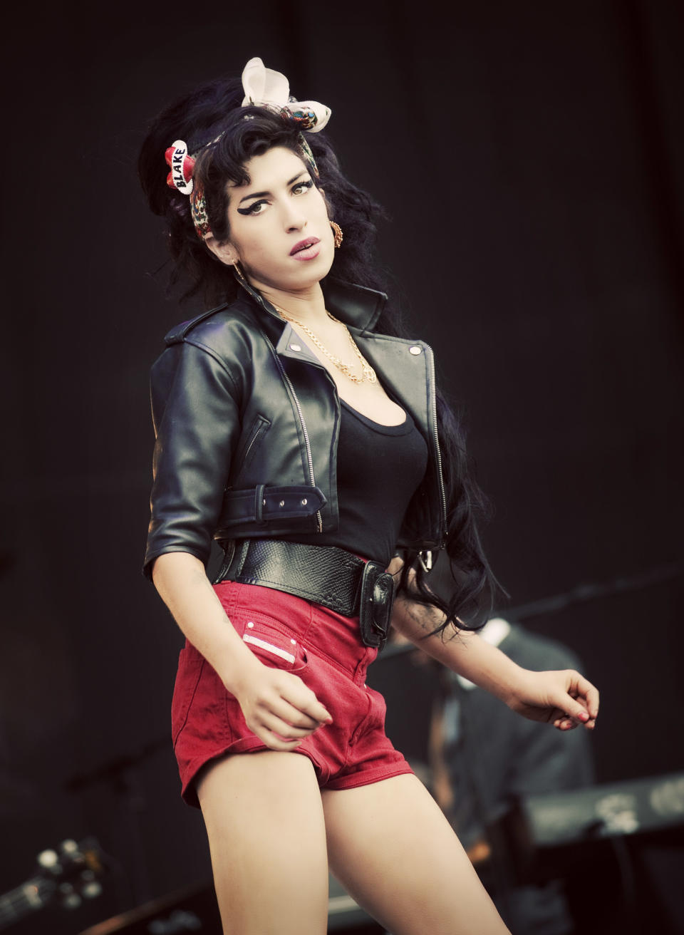 Amy Winehouse onstage