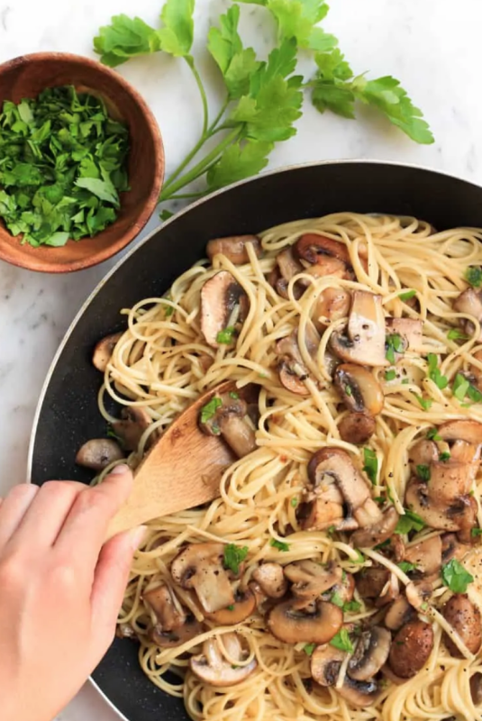 <p>Dish by Dish</p><p>Mushroom spaghetti aglio olio: a simple but incredibly tasty and fulfilling meal that you can make from scratch in just 40 minutes. Best of all, it's gluten-free and vegan too!</p><p><strong>Get the recipe: <a href="https://www.dishbydish.net/mushroom-spaghetti-aglio-olio-gluten-free-vegan/" rel="nofollow noopener" target="_blank" data-ylk="slk:Mushroom Spaghetti Aglio Olio;elm:context_link;itc:0;sec:content-canvas" class="link rapid-noclick-resp"><em>Mushroom Spaghetti Aglio Olio</em></a></strong></p>