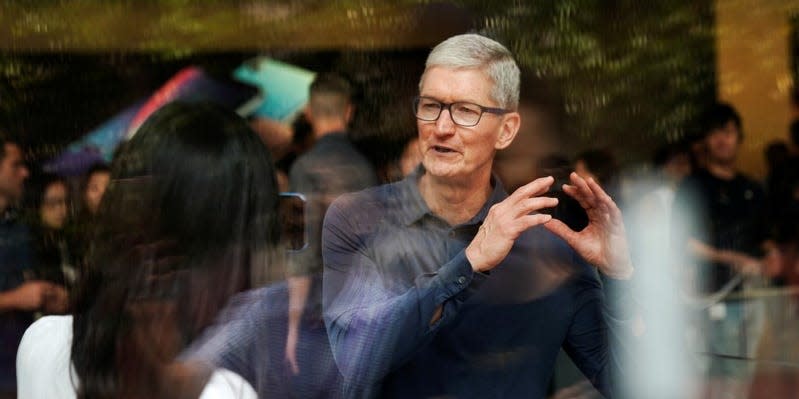 Apple CEO Tim Cook attends an Apple store in Shanghai, China October 9, 2018. REUTERS/Aly Song