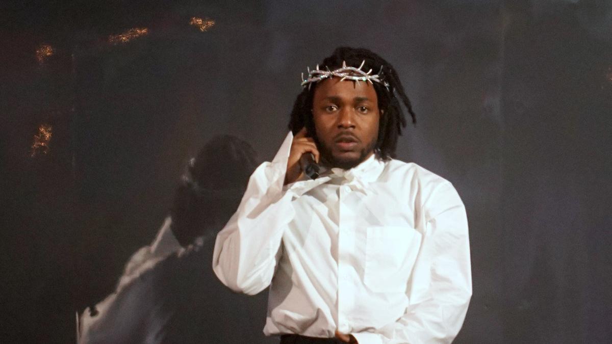 Kendrick Lamar ravit les fans lors de la dernière nuit de Glastonbury