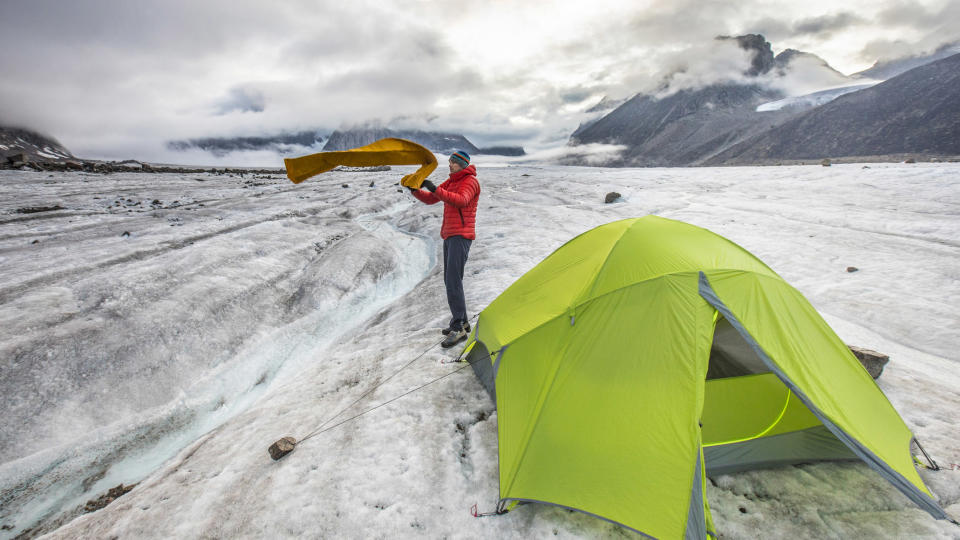 winter camping: winter camp