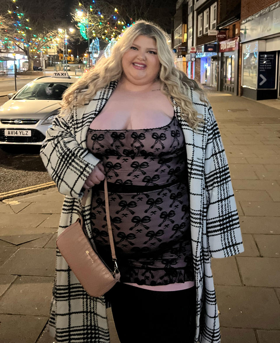 @caitlanredding / CATERS NEWS (PICUTRED Caitlan Redding, the self-dubbed Plus Size Barbie)A 22-year-old who has dubbed herself a 'plus sized Barbie' has defied the trolls by flaunting her size 28 frame. Caitlan Redding says she's often faced with a barrage of obese from online bullies who say she shouldn't be able to wear skimpy clothes. But despite the cruel fat shaming comments, Caitlan from Southend-on-Sea, Essex,  refuses to cover up and says bullies don't have the right to dictate what other people wear. Caitlan's figure has always created controversy online, but recently her photographs have been shared by brands promoting their plus size outfits and sadly Caitlan has been the target of more abuse than ever before. SEE CATERS COPY @caitlanredding / CATERS NEWS