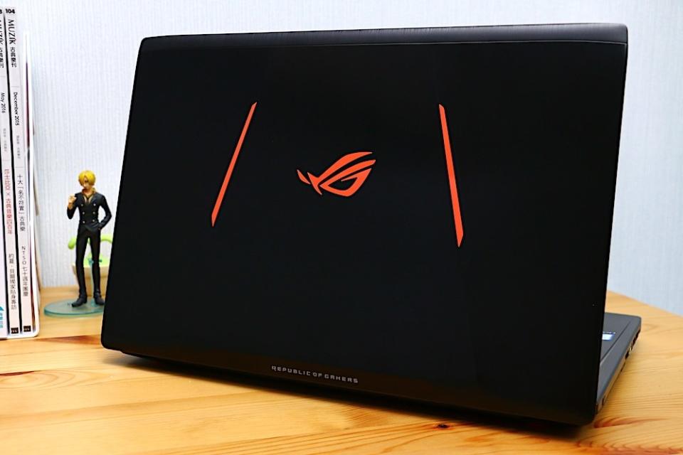 效能畫質一把罩 隨身電競筆電 ASUS ROG Strix GL553VD動手玩