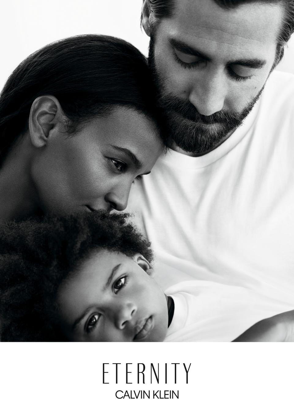 Kebede and Gyllenhaal play parents in the new campaign. (Photo: Courtesy of Coty)