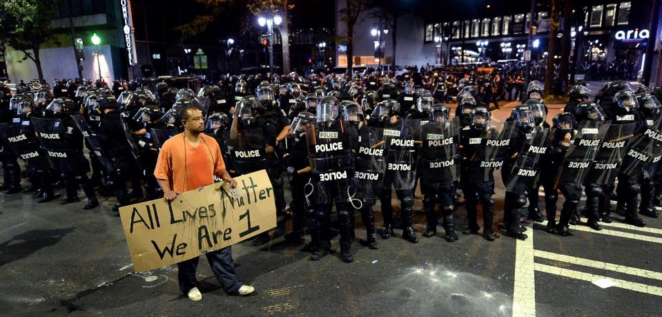 Protests erupt after deadly police shooting in Charlotte, N.C