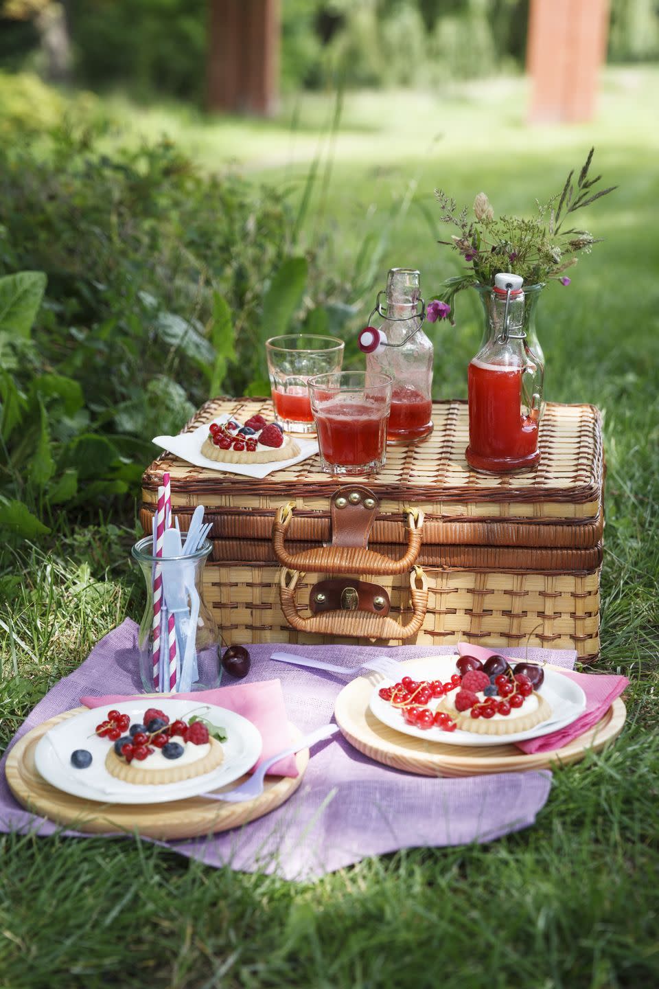 8) Have a backyard picnic.