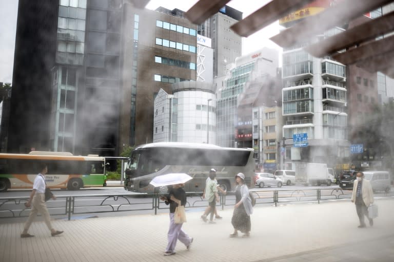 Japan wird derzeit von einer seltenen Hitzewelle inmitten der Regenzeit heimgesucht. Es kamen bereits sechs Menschen in Tokio im Zusammenhang mit den hohen Temperaturen ums Leben. (Philip FONG)