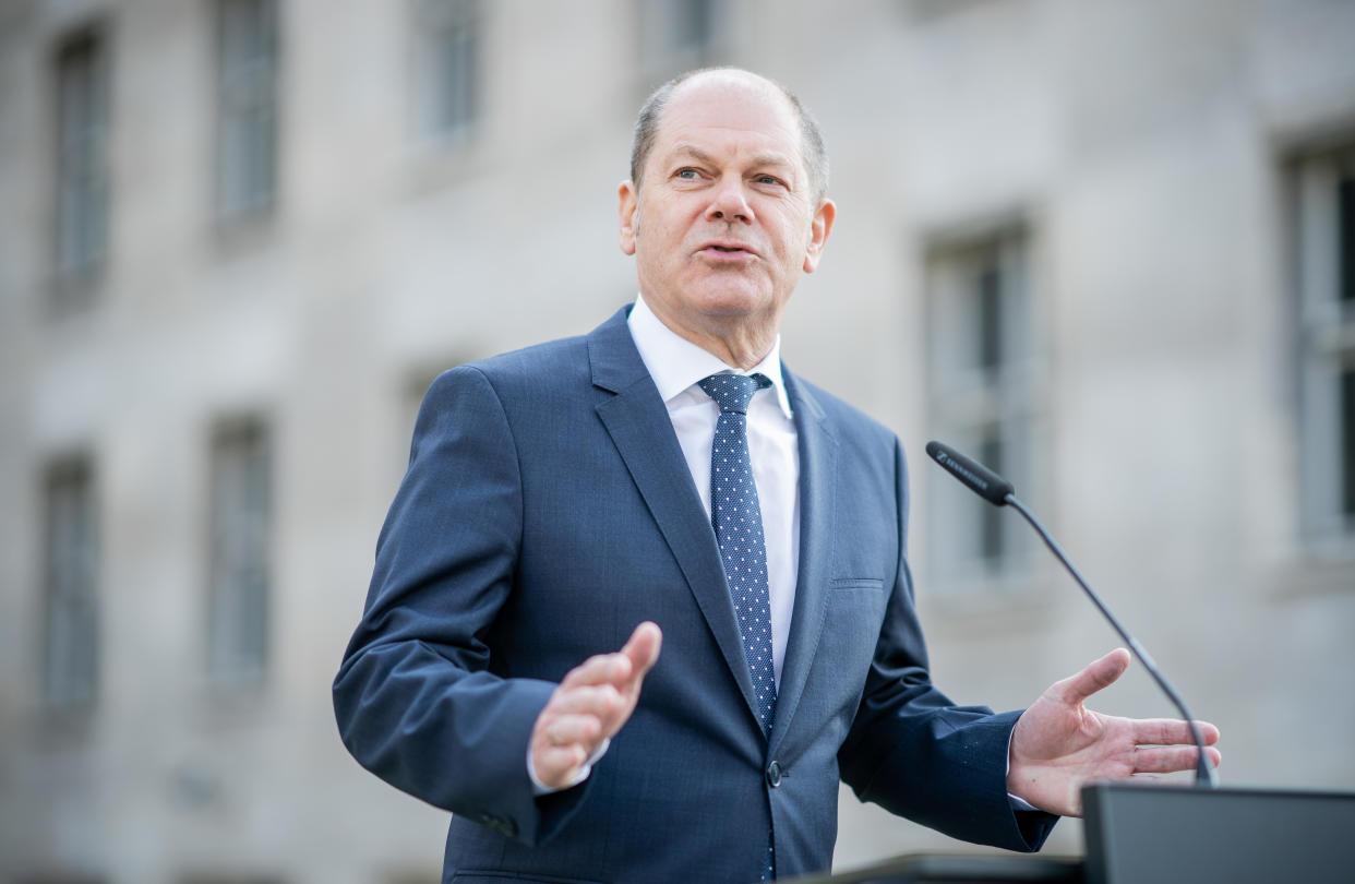 08 April 2020, Berlin: Olaf Scholz (SPD), Federal Minister of Finance, gives a press conference after the Eurogroup negotiations. Photo: Michael Kappeler/dpa (Photo by Michael Kappeler/picture alliance via Getty Images)