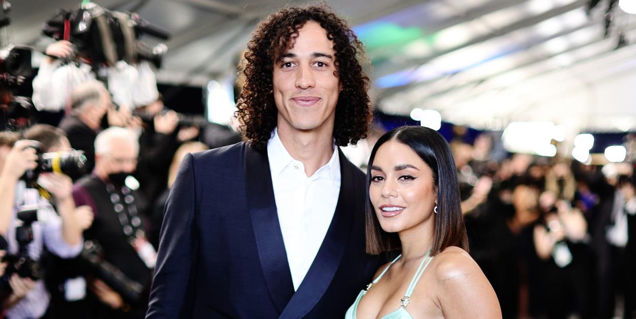 cole tucker and vanessa hudgens at the 28th screen actors guild awards in february 2022