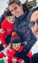 <p>C’est notamment le cas de Sylvie Tellier qui a posté cette photo d’elle, en compagnie de sa petite famille, pour souhaiter la bonne année. <br>Crédit : @sylvietellier </p>