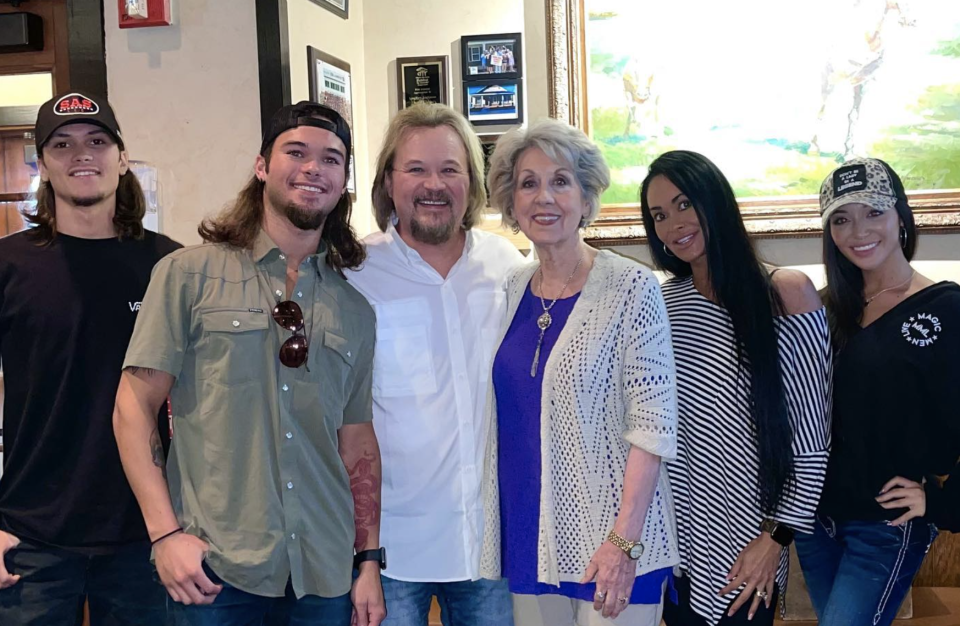 Travis Tritt with his family