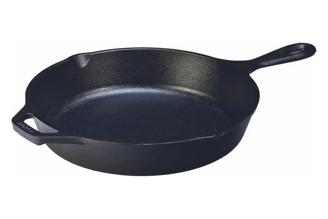 Backcountry Iron 12 Inch Round Large Pre-Seasoned Cast Iron Skillet