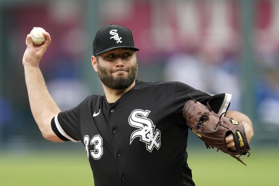 Chicago White Sox starting pitcher Lance Lynn throws during the first inning of a baseball game against the Kansas City Royals Saturday, May 8, 2021, in Kansas City, Mo. (AP Photo/Charlie Riedel)