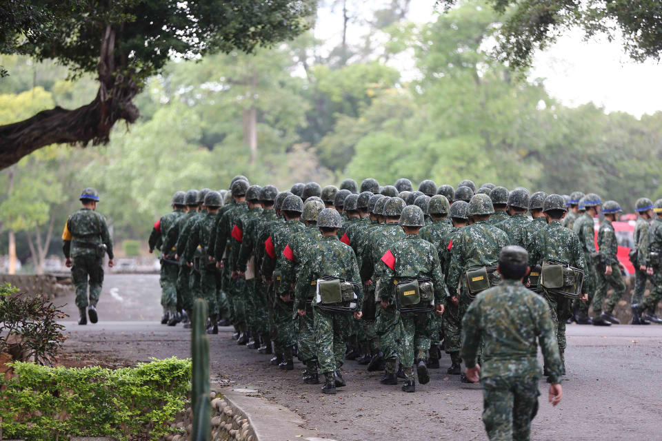 義務役和志願役後備軍人選充年限擬從8年延長至15年。（中央社／檔案照片）  