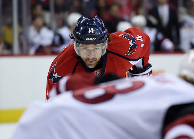 Washington Capitals right wing Justin Williams (14) waits for a face-off during an NHL hockey game against the Arizona Coyotes Saturday, March 25, 2017, in Washington. (AP Photo/Molly Riley)