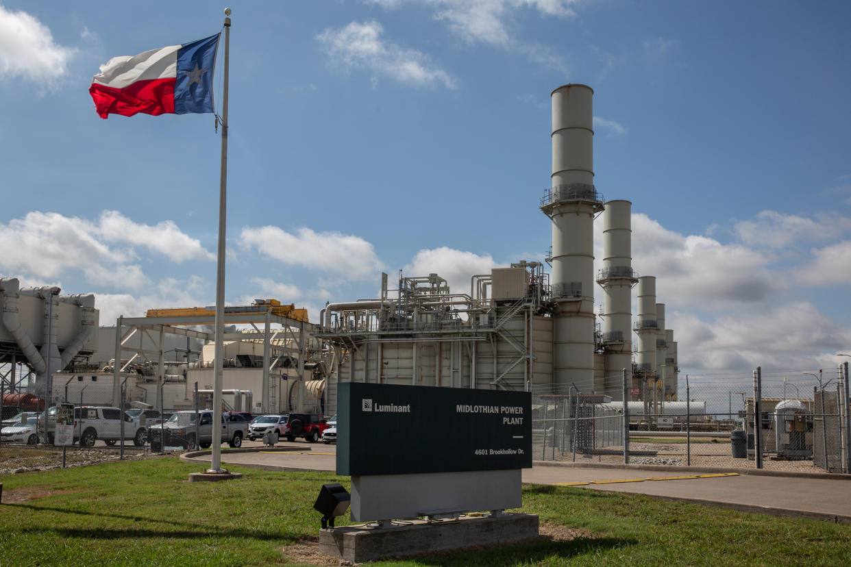 Vistra Corp.’s Midlothian Power Plant in Midlothian, Texas. (Shelby Tauber / The Texas Tribune)