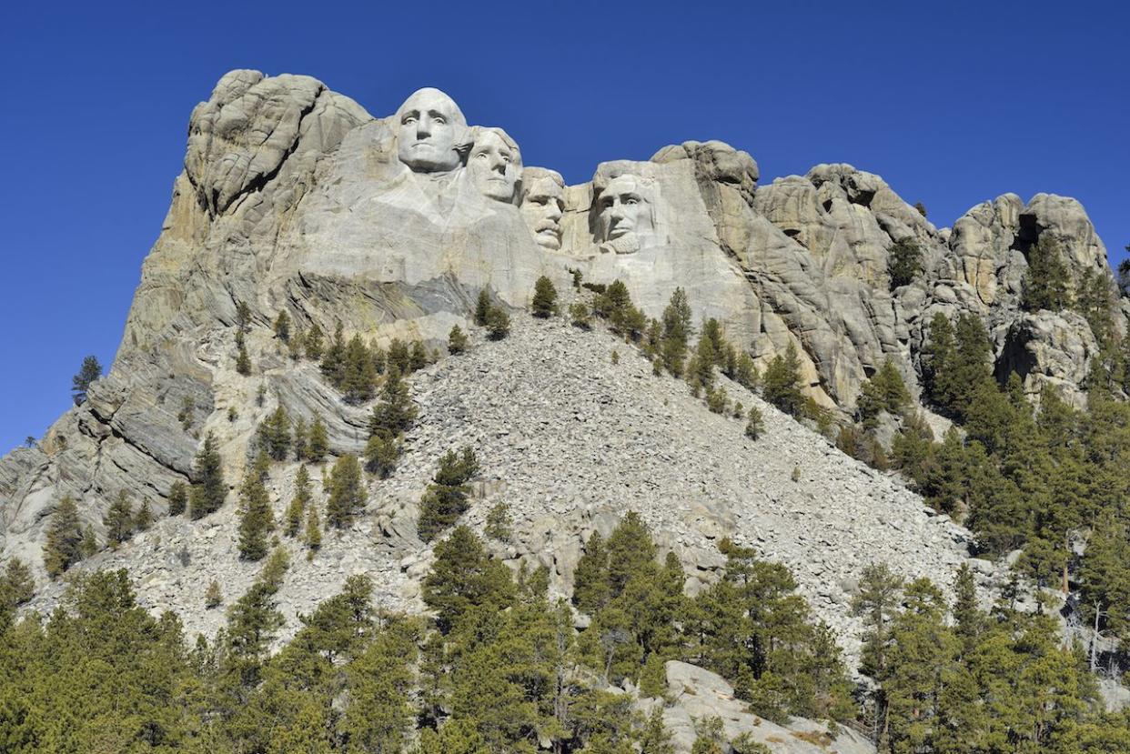 <p>South Dakota hosts the famous Mount Rushmore National Memorial. The average credit card debt in South Dakota is $5,277 per consumer as of July.</p><p><br></p><span class="copyright"> RiverNorthPhotography </span>