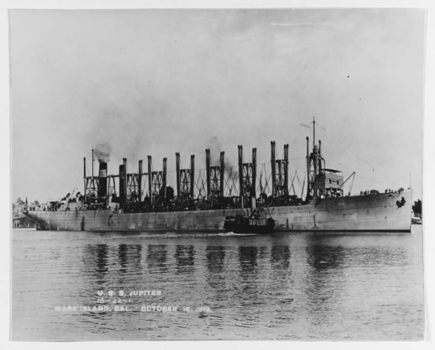 Collier Jupiter off the Mare Island Navy Yard, California, 16 October 1913. (NHHC)