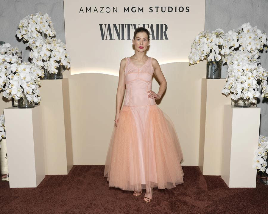 Rosamund Pike wears a frothy Molly Goddard design to the Vanity Fair and Amazon/MGM Studios Awards Season Celebration at the Bar Marmont in Los Angeles (Stefanie Keenan/Getty Images for Vanity Fair)