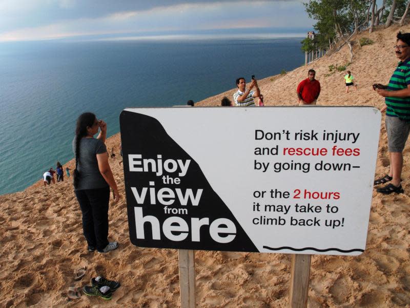 Die Botschaft am Lake Michigan Overlook ist klar - allerdings halten sich nicht alle Besucher daran. Foto: Christian Röwekamp