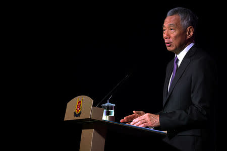 Singapore's Prime Minister Lee Hsien Loong speaks at the ASEAN Business and Investment Summit in Singapore, November 12, 2018. REUTERS/Athit Perawongmetha