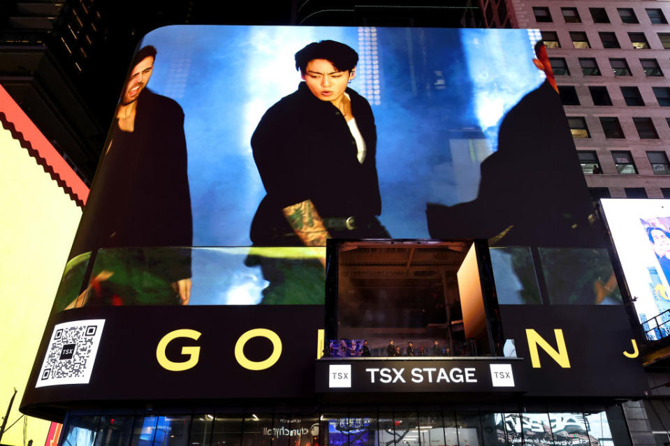 Jung Kook, TSX, Times Square, Golden