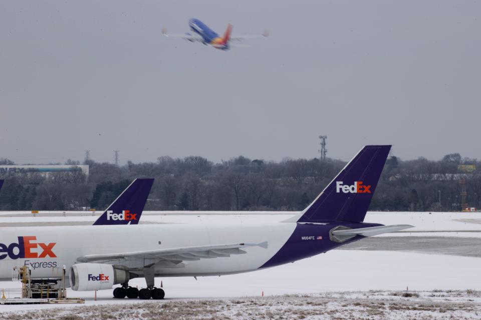 Planes at  Nashville International Airport.