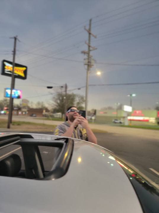 Photo by Maggie Jacobs, in a Terre Haute Pizza Hut parking lot