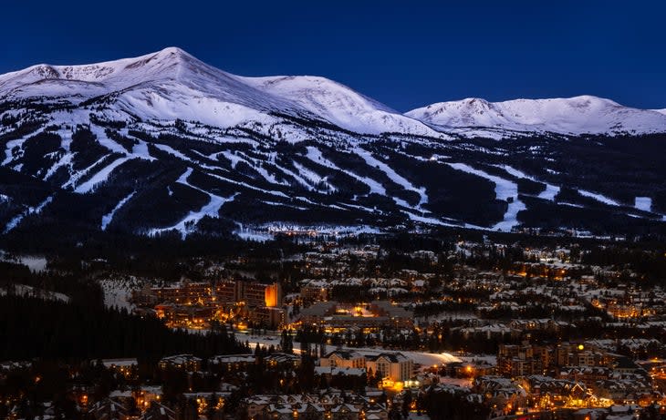 <span class="article__caption">Breckenridge was able to get both Peaks 6 and 10 open by MLK weekend, which eased crowding and helped spread out skiers throughout the five peaks. Photo: Getty Images</span>