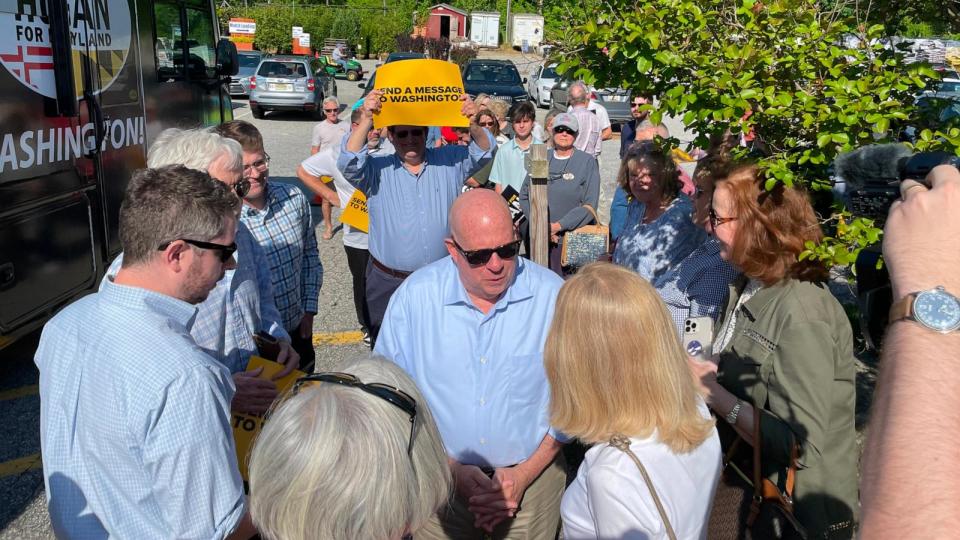 PHOTO: Larry Hogan talking with supporters in Cockeysville, Md. (Tal Axelrod/ABC News)