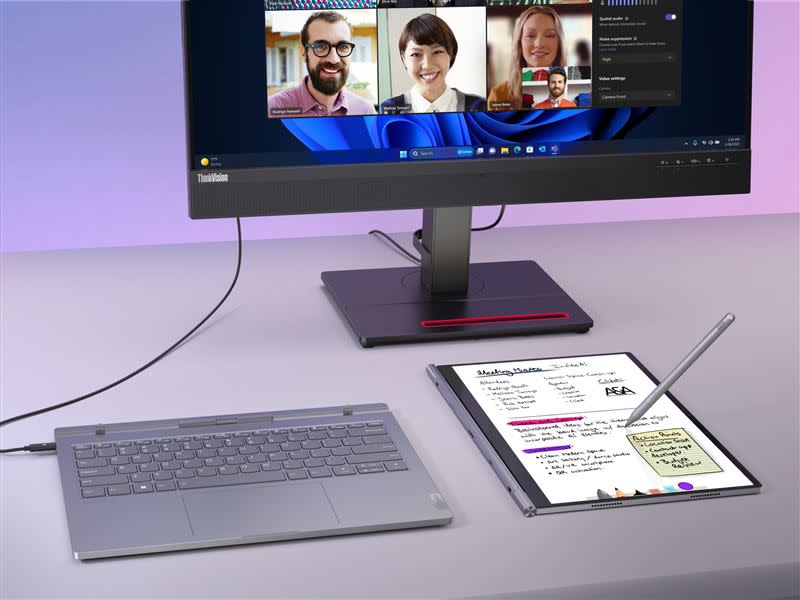 ThinkBook Plus Gen 5 Hybrid既是筆電也是平板，在多種使用模式之間無縫切換，應對不同的使用需求。（圖／品牌業者提供）