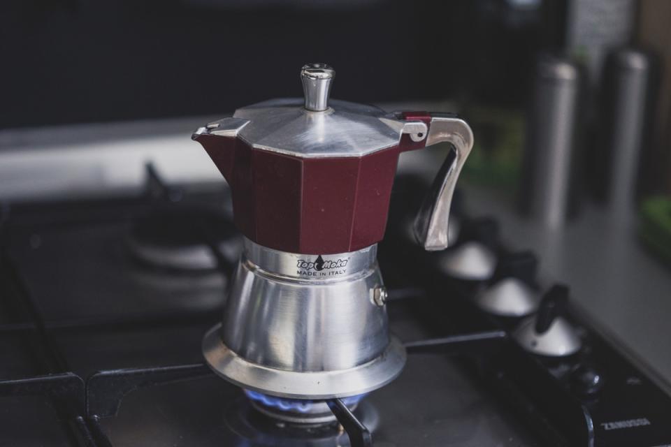 La cafetera italiana, una máquina que no pasa de moda. Foto: Pxhere.