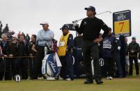 Golf - British Open - Phil Mickelson of the U.S. watches his tee shot on the seventh hole during the second round as South Africa's Ernie Els looks on - Royal Troon, Scotland, Britain - 15/07/2016. REUTERS/Paul Childs