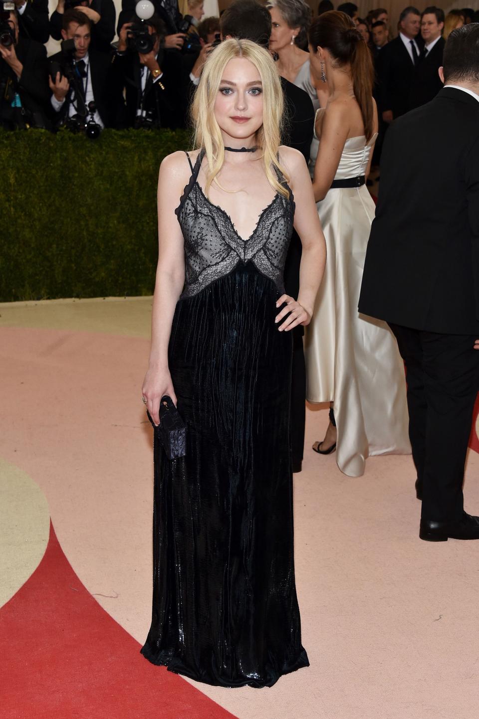 <h1 class="title">Dakota Fanning in a Nina Ricci dress and Fred Leighton jewelry</h1><cite class="credit">Photo: Getty Images</cite>