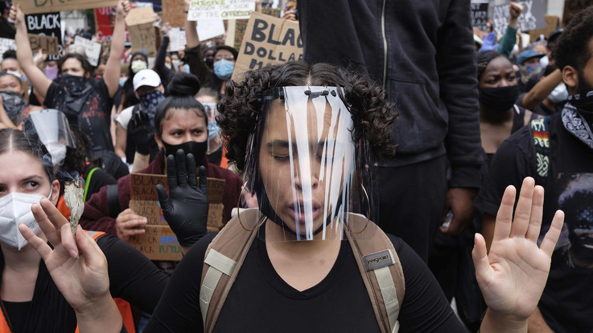 569 Ski Mask Suit Stock Photos, High-Res Pictures, and Images - Getty Images