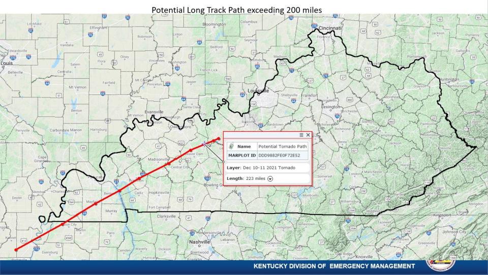 El tornado dejó daños en su paso por 223 millas a lo largo de Missouri, Tennessee y el oeste de Kentucky.